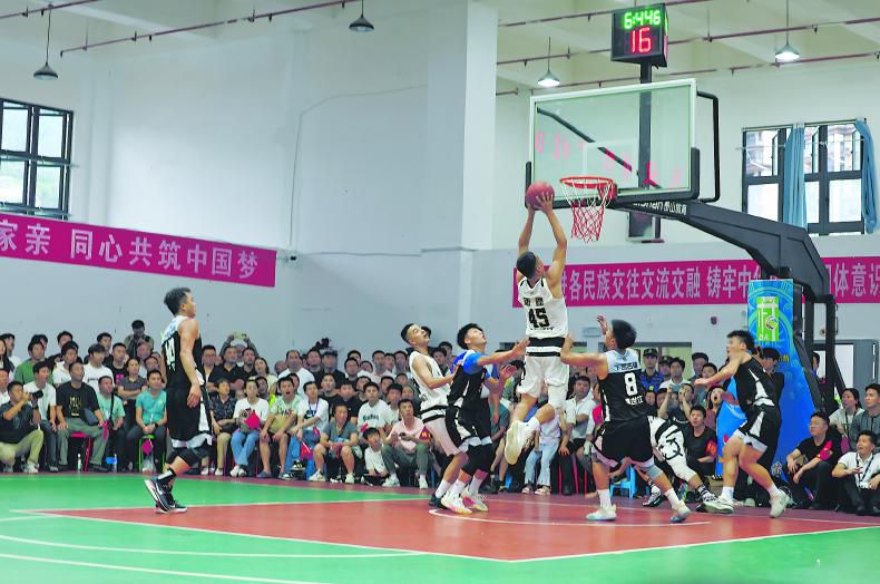 村BA冠军来自新疆叶城：训练场上的高强度状态点