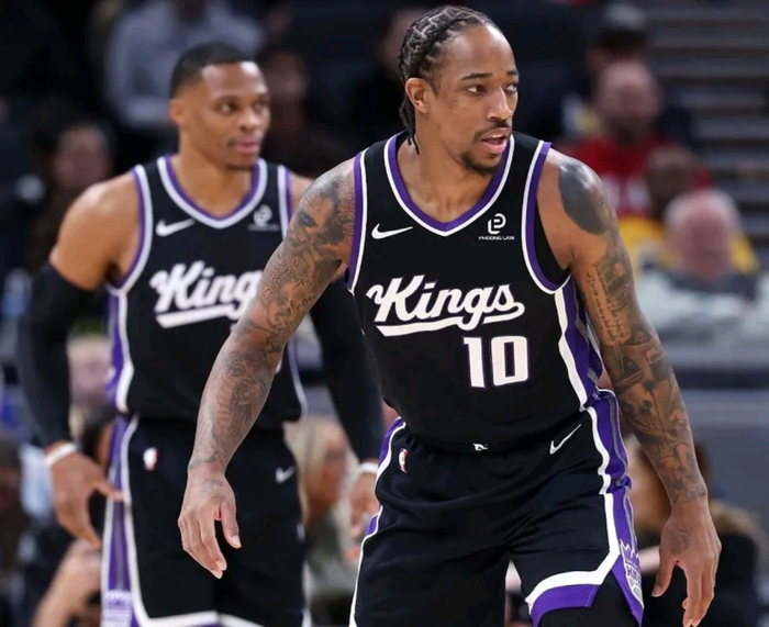 国王爆冷击败快船 威少三双成关键先生