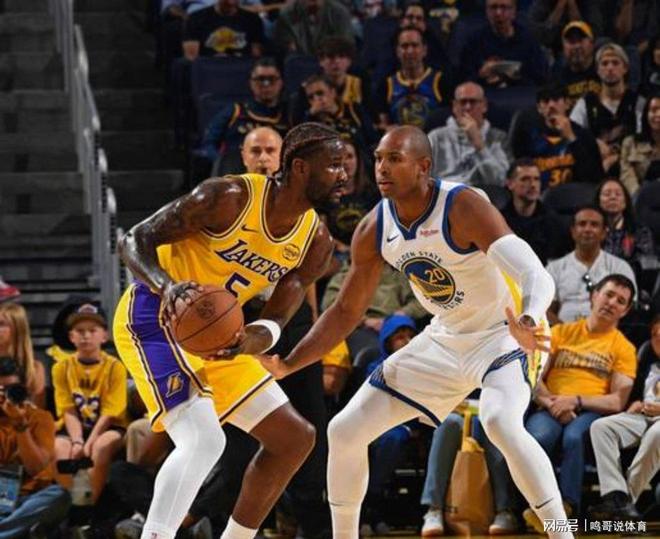 勇士逆转快船晋级下轮 桑托斯爆发成奇兵