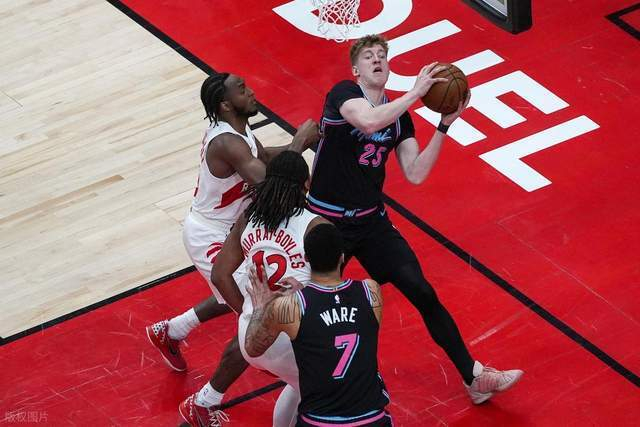 热火惨败猛龙无缘附加赛 阿德巴约单场仅得7分创