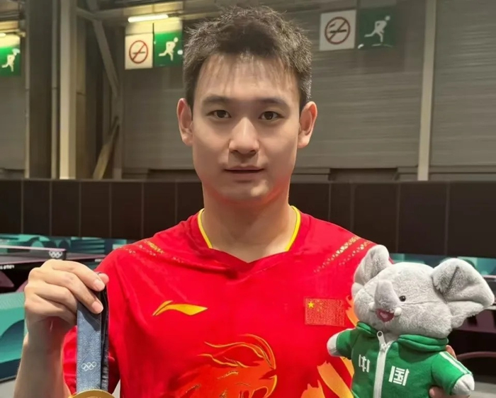 刘丁硕澄清伦敦之行：专注加油非代拍，努力赢